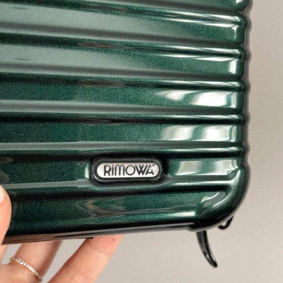 Rimowa for EVA Air Hard Amenities Case - great for makeup! - Picture 3 of 10